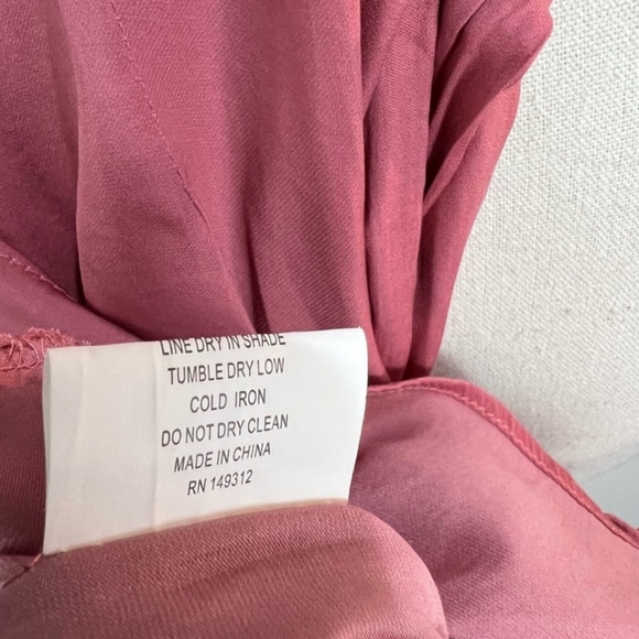 NWT Selfie Leslie pink rose long sleeve open back ruffle dress size Small - Picture 11 of 11